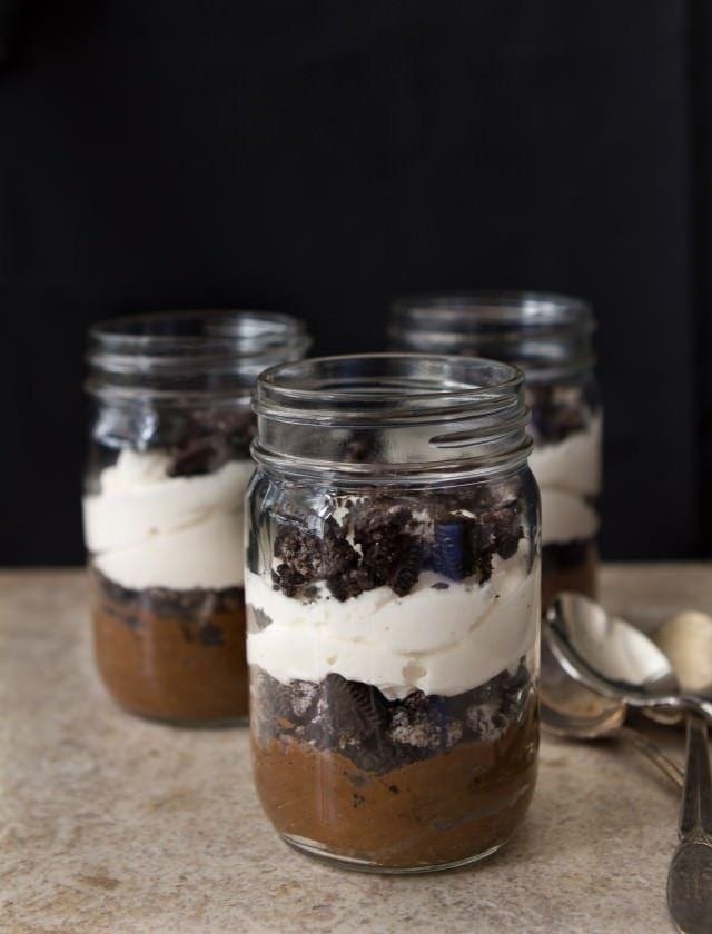 COOKIES & CREAM PARFAIT.