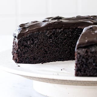 CHOCOLATE OLIVE OIL CAKE SLICE