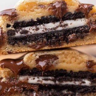 Oreo Stuffed Cookie